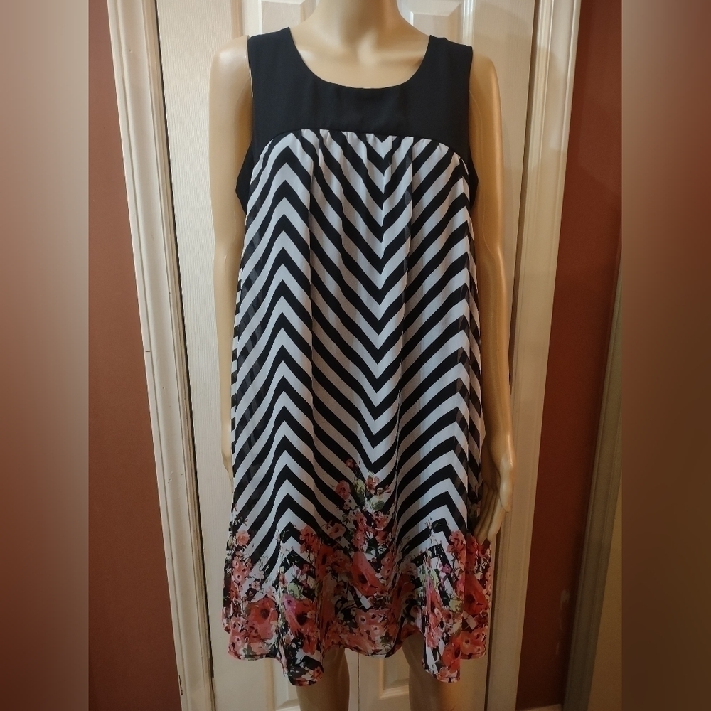 Halo women's size medium sleeveless dress - Picture 1 of 7